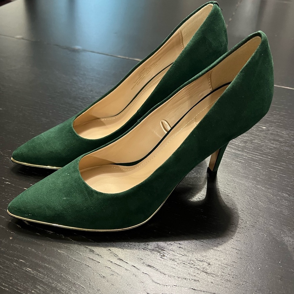 Hunter Green Pumps Size 8.5 (4inch heel)